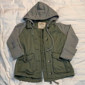 HOLLISTER ARMY GREEN JACKET